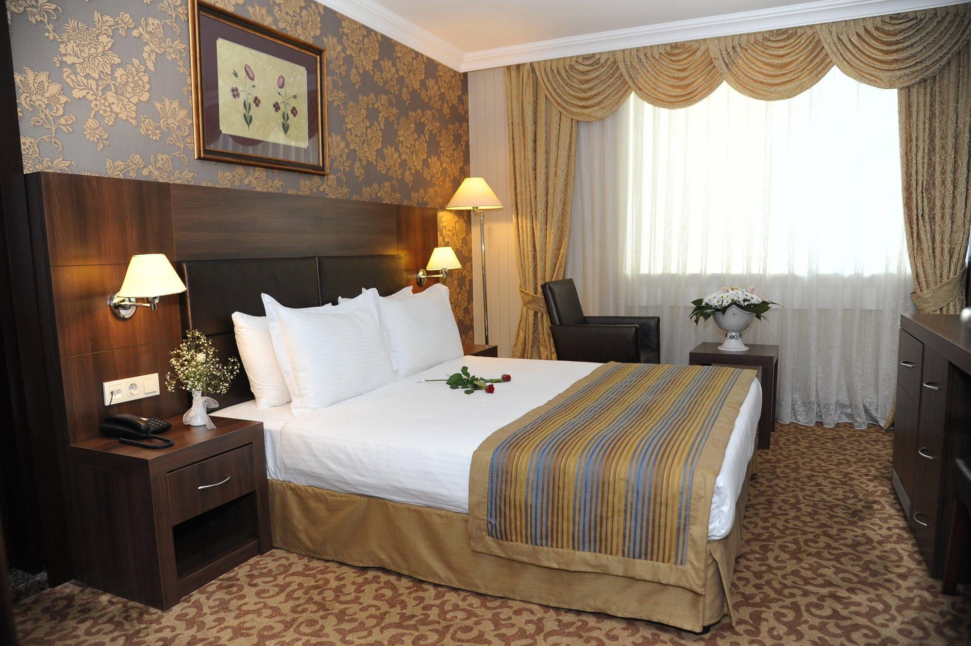 Rhiss Maltepe Hotel 4*